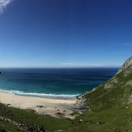 Rorbu 3 Snetinden - Ure Lofoten Apartment *