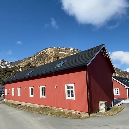 Rorbu 3 Snetinden - Ure Lofoten Apartment Sennesvik